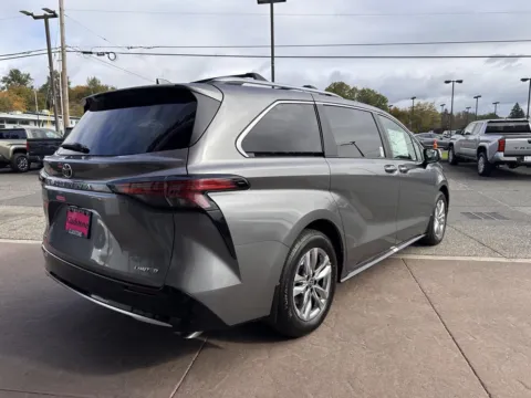More photos of 2026 Toyota Sienna Limited at Toyota of Gladstone, OR