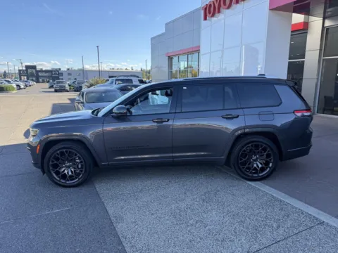 Another view of 2023 Jeep Grand Cherokee L Summit Reserve for sale in Gladstone, OR at Toyota of Gladstone