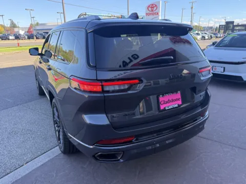 More photos of 2023 Jeep Grand Cherokee L Summit Reserve at Toyota of Gladstone, OR