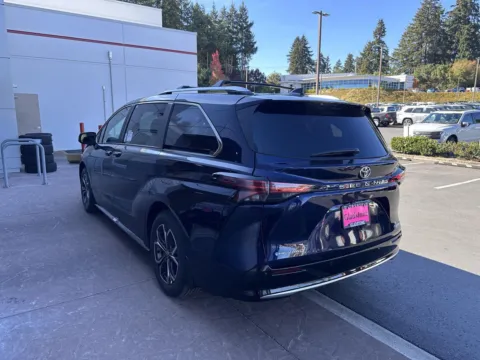 Another view of 2026 Toyota Sienna Platinum for sale in Gladstone, OR at Toyota of Gladstone