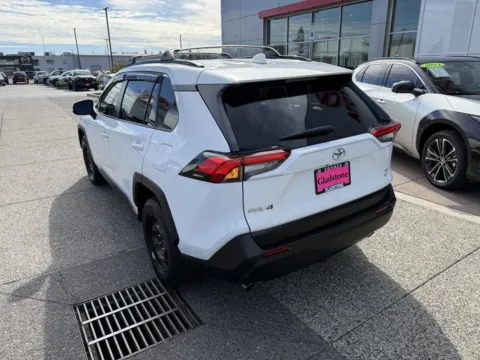 More photos of 2020 Toyota RAV4 LE at Toyota of Gladstone, OR