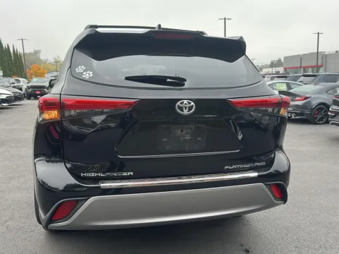 Another view of 2023 Toyota Highlander Platinum for sale in Gladstone, OR at Toyota of Gladstone