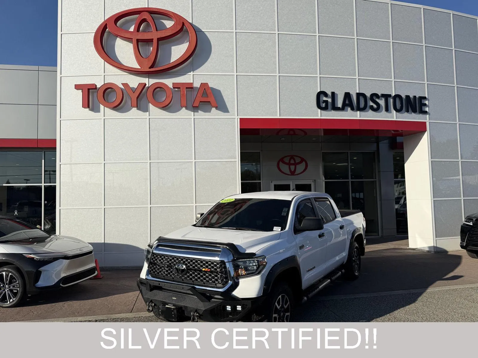 White 2021 Toyota Tundra SR5 for sale in Gladstone, OR