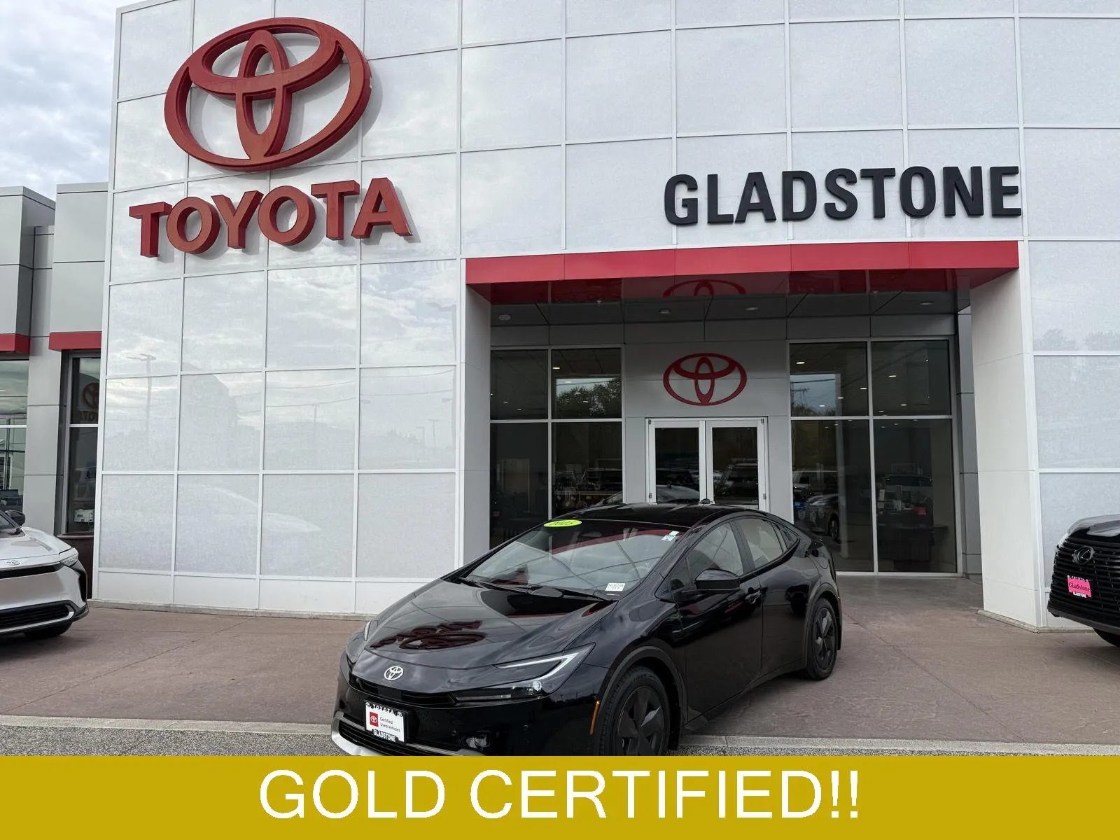Black 2025 Toyota Prius Plug-In Hybrid SE for sale in Gladstone, OR
