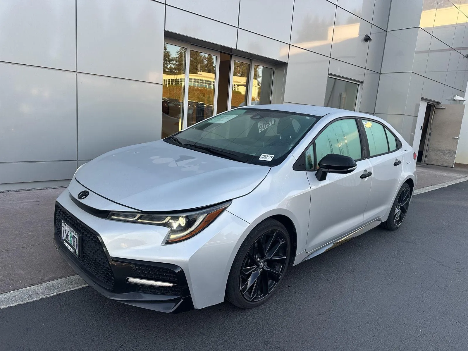 Silver 2021 Toyota Corolla SE for sale in Gladstone, OR