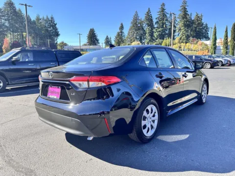 More photos of 2027 Toyota Corolla LE at Toyota of Gladstone, OR