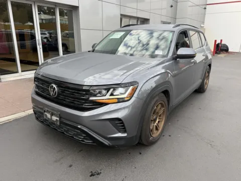 Gray 2022 Volkswagen Atlas 2.0T SE for sale in Gladstone, OR