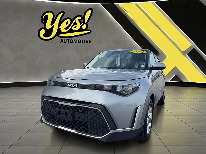 Gray 2024 Kia Soul LX IVT for sale in Fort Wayne, IN