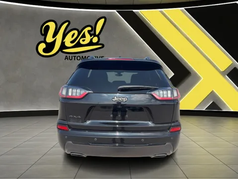 Another view of 2019 Jeep Cherokee 4d SUV 4WD Limited High Altitude 3.2L for sale in Fort Wayne, IN at Yes Automotive Sales