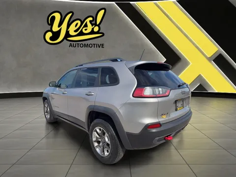 Another view of 2019 Jeep Renegade 4d SUV 4WD Trailhawk for sale in Fort Wayne, IN at Yes Automotive Sales