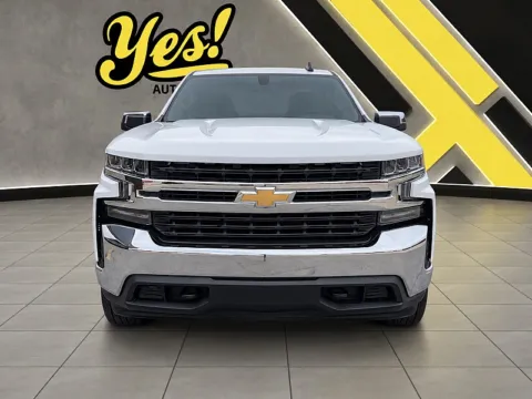 More photos of 2019 Chevrolet Silverado 1500 Crew Cab LT at Yes Automotive Sales, IN