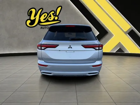 Another view of 2024 Mitsubishi Outlander SE FWD for sale in Fort Wayne, IN at Yes Automotive Sales