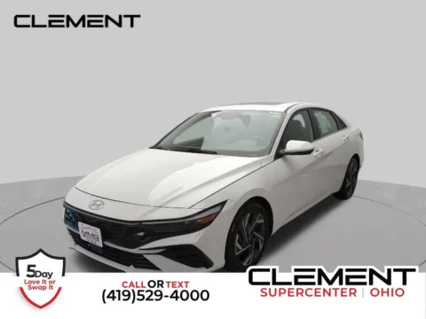 White 2025 Hyundai Elantra SEL Convenience for sale in Mansfield, OH