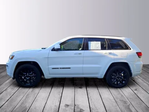 Photos of 2019 Jeep Grand Cherokee Altitude for sale in Savannah, GA at Southern Motors Honda