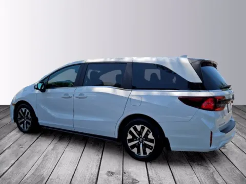 Another view of 2026 Honda Odyssey EX-L for sale in Savannah, GA at Southern Motors Honda