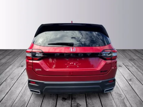 More photos of 2025 Honda Pilot Sport at Southern Motors Honda, GA