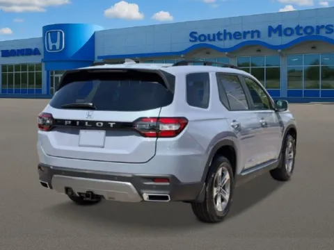 More photos of 2026 Honda Pilot EX-L at Southern Motors Honda, GA