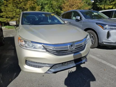 More photos of 2017 Honda Accord LX at Southern Motors Acura, GA