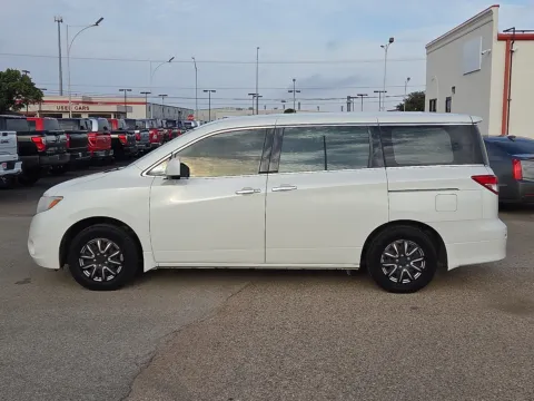 Photos of 2014 Nissan Quest 3.5 S for sale in Lubbock, TX at Hayes Motor Company