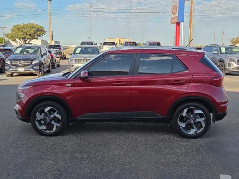 Photos of 2025 Hyundai Venue SEL for sale in Lubbock, TX at Hayes Motor Company