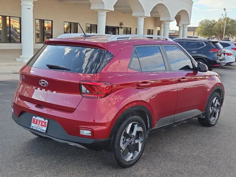 More photos of 2025 Hyundai Venue SEL at Hayes Motor Company, TX