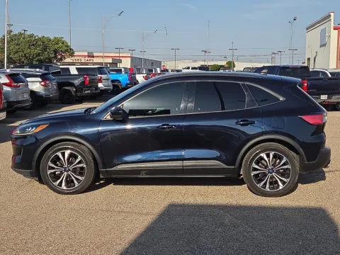 Photos of 2021 Ford Escape SE for sale in Lubbock, TX at Hayes Motor Company
