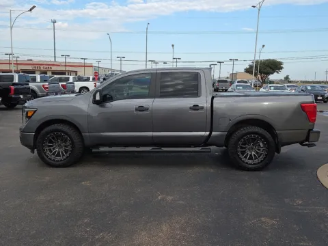 Photos of 2019 Nissan Titan SL for sale in Lubbock, TX at Hayes Motor Company