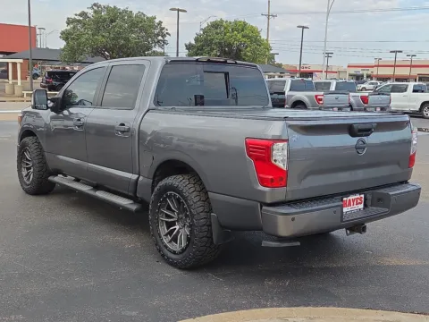 Another view of 2019 Nissan Titan SL for sale in Lubbock, TX at Hayes Motor Company