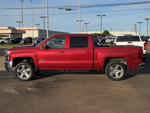 Photos of 2018 Chevrolet Silverado 1500 LT for sale in Lubbock, TX at Hayes Motor Company