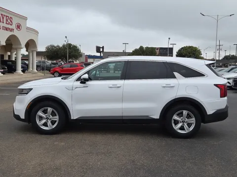 Photos of 2023 Kia Sorento LX for sale in Lubbock, TX at Hayes Motor Company