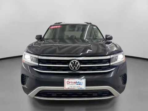 Photos of 2021 Volkswagen Atlas SE 4Motion w/Tech Pkg Sport Utility 4D for sale in West Bridgewater, MA at DriveMax (Auto Center Sales and Service)