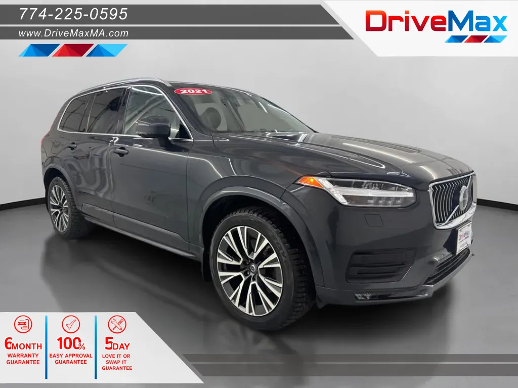 2021 Volvo XC90 Momentum's photo