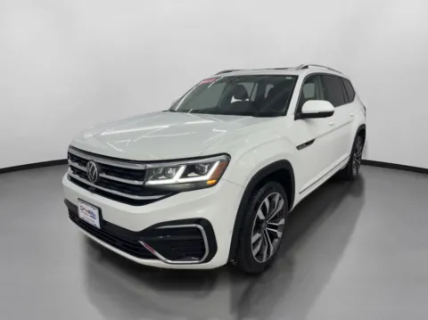 More photos of 2022 Volkswagen Atlas SEL Premium R-Line 4Motion Sport Utility 4D at DriveMax (Auto Center Sales and Service), MA