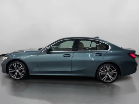 More photos of 2021 BMW 3 Series 330i xDrive Sedan 4D at DriveMax (Auto Center Sales and Service), MA