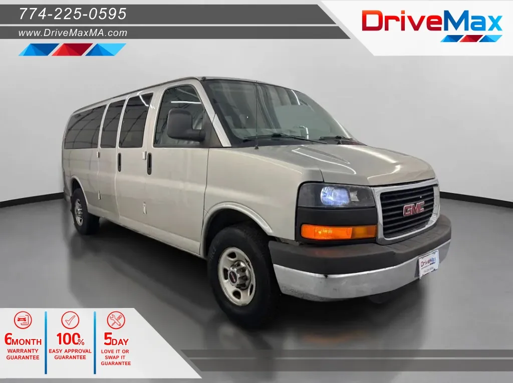 2008 GMC Savana 3500 EXTD WB's photo