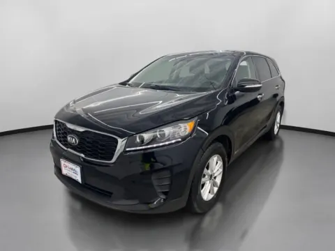 More photos of 2019 Kia Sorento LX Sport Utility 4D at DriveMax (Auto Center Sales and Service), MA