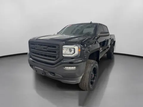 More photos of 2017 GMC Sierra 1500 Crew Cab SLE Pickup 4D 5 3/4 ft at DriveMax (Auto Center Sales and Service), MA