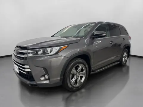 More photos of 2018 Toyota Highlander Limited Sport Utility 4D at DriveMax (Auto Center Sales and Service), MA