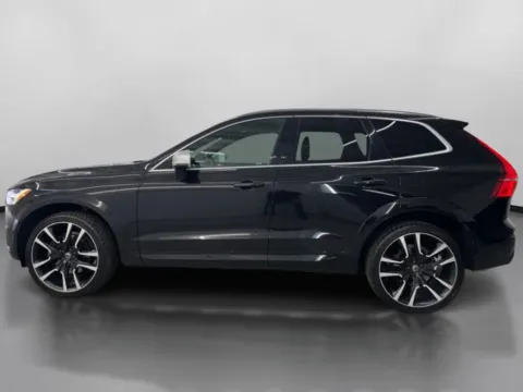 More photos of 2018 Volvo XC60 T5 R-Design Sport Utility 4D at DriveMax (Auto Center Sales and Service), MA