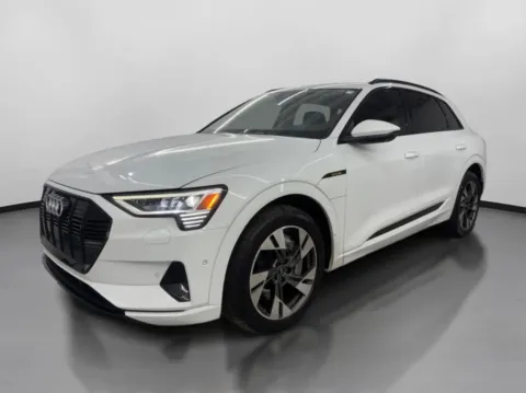 More photos of 2022 Audi e-tron Premium Sport Utility 4D at DriveMax (Auto Center Sales and Service), MA
