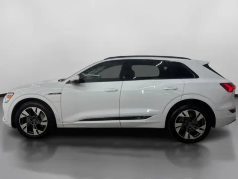 More photos of 2022 Audi e-tron Premium Sport Utility 4D at DriveMax (Auto Center Sales and Service), MA