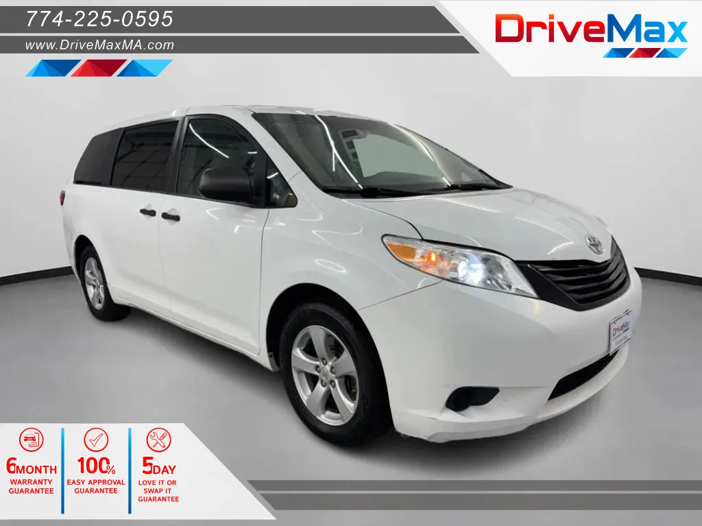 2015 Toyota Sienna L's photo