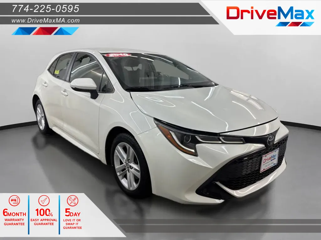 White 2019 Toyota Corolla Hatchback SE Hatchback 4D for sale in West Bridgewater, MA