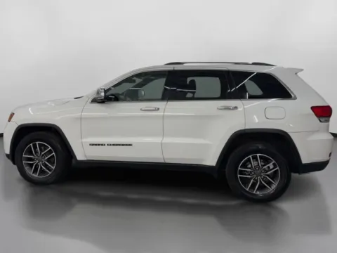 More photos of 2019 Jeep Grand Cherokee Limited Sport Utility 4D at DriveMax (Auto Center Sales and Service), MA