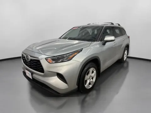 More photos of 2022 Toyota Highlander L Sport Utility 4D at DriveMax (Auto Center Sales and Service), MA