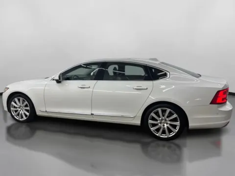 More photos of 2018 Volvo S90 T6 Inscription Sedan 4D at DriveMax (Auto Center Sales and Service), MA