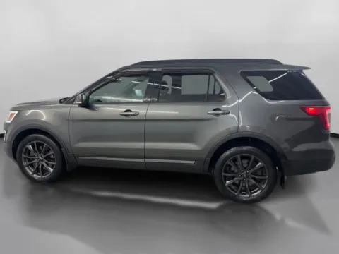 More photos of 2017 Ford Explorer XLT Sport Utility 4D at DriveMax (Auto Center Sales and Service), MA