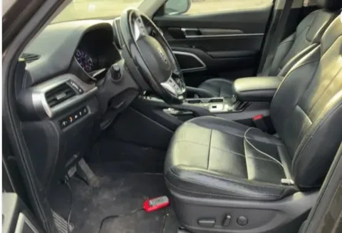 Another view of 2020 Kia Telluride EX Sport Utility 4D for sale in West Bridgewater, MA at DriveMax (Auto Center Sales and Service)