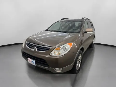 More photos of 2012 Hyundai Veracruz Limited Sport Utility 4D at DriveMax (Auto Center Sales and Service), MA