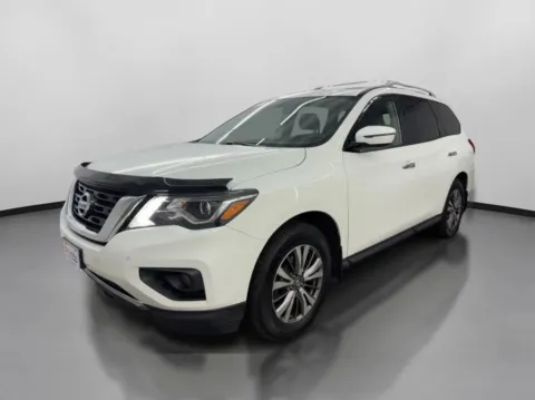 More photos of 2018 Nissan Pathfinder S Sport Utility 4D at DriveMax (Auto Center Sales and Service), MA